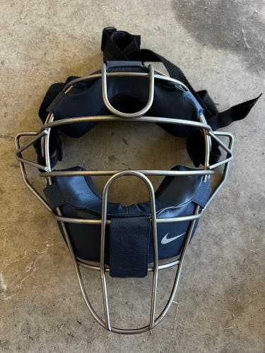 Nike Baseball Titanium Mask