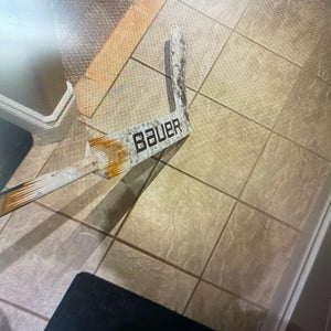 Senior Bauer Hyperlite 2 Regular Goalie Stick 25" Paddle Pro Stock (Used)