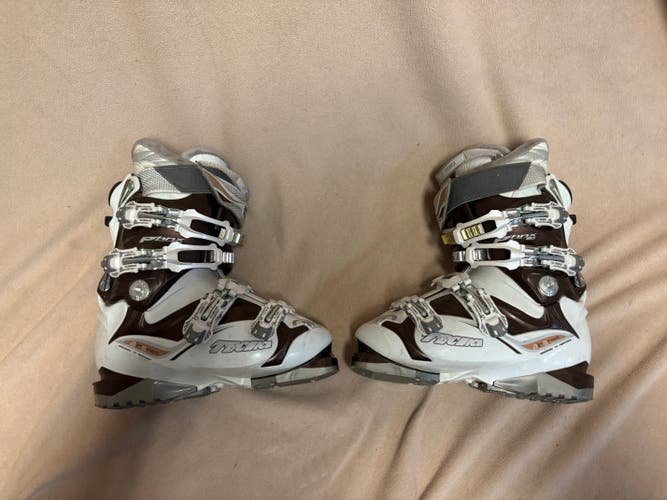 Unisex Tecnica All Mountain Phx80 Ski Boots (Used)