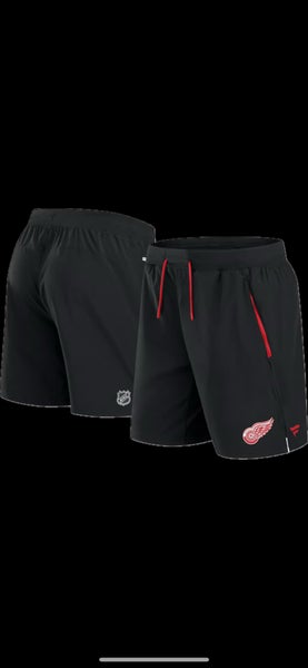NEW Medium Detroit Red Wings Shorts