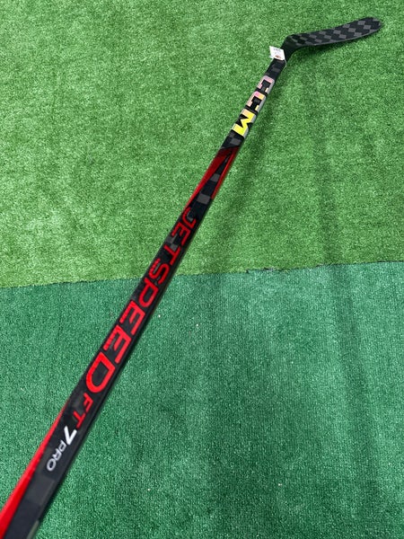 Senior CCM Jetspeed FT7 Pro Hockey Stick Right Handed P88 (Used)