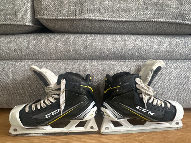 CCM Tacks 9060 Hockey Goalie Skates  7 (Used)