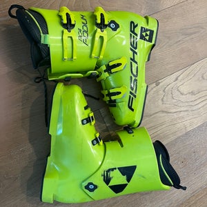 Men's Fischer All Mountain RC4 Podium 70 Ski Boots Medium Flex (Used)