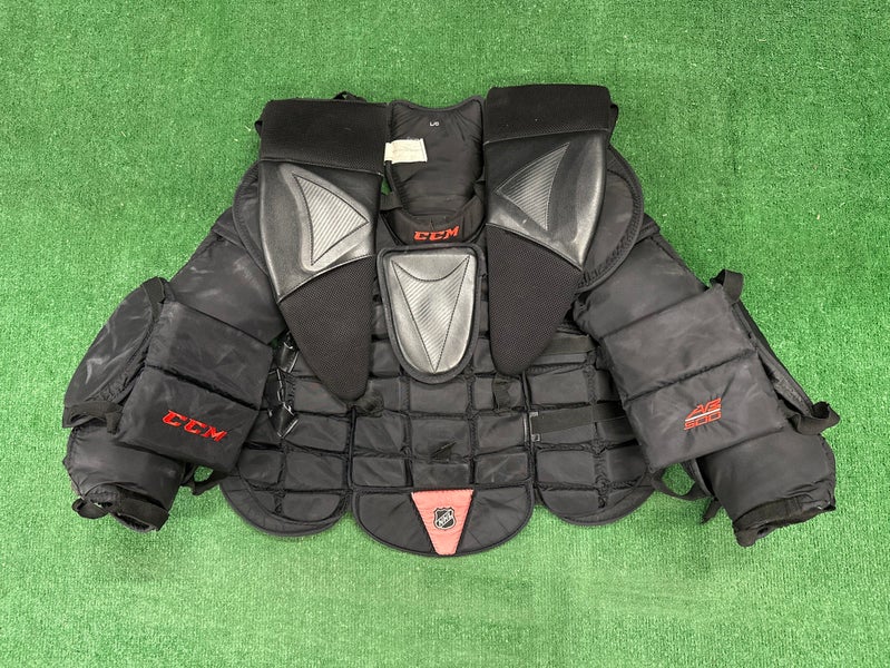 Senior Large CCM AB500 Goalie Chest Protector (Used)