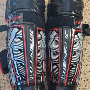 Youth CCM Jetspeed edge 11" Shin Pads (Used)