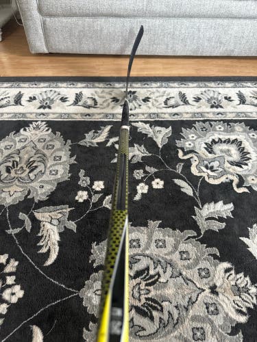 Senior True Catalyst 5x Regular Goalie Stick 26" Paddle  (Used)