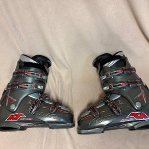 Men's Nordica All Mountain Easy move 5 Ski Boots (Used)