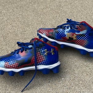 Men's Size M 3.0 (W 4.0) Under Armour Mid Top Molded Cleats (Used)