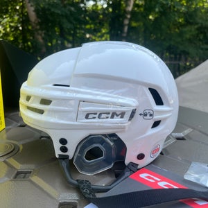 Medium CCM Super Tacks X Helmet White (NEW)