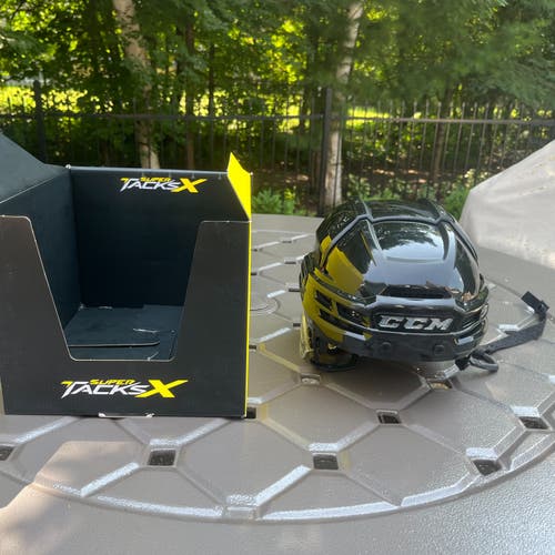 Medium CCM Super Tacks X Helmet Black (Used)