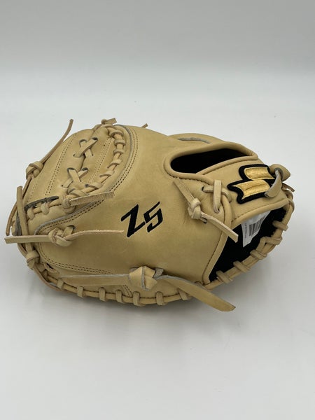 SSK Z5 Youth Lefty 32.5 catchers mitt baseball glove
