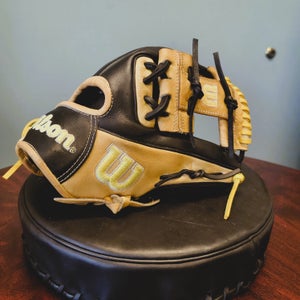 Infield RH Wilson A2000 1786 Baseball Glove 11.5" (Used)