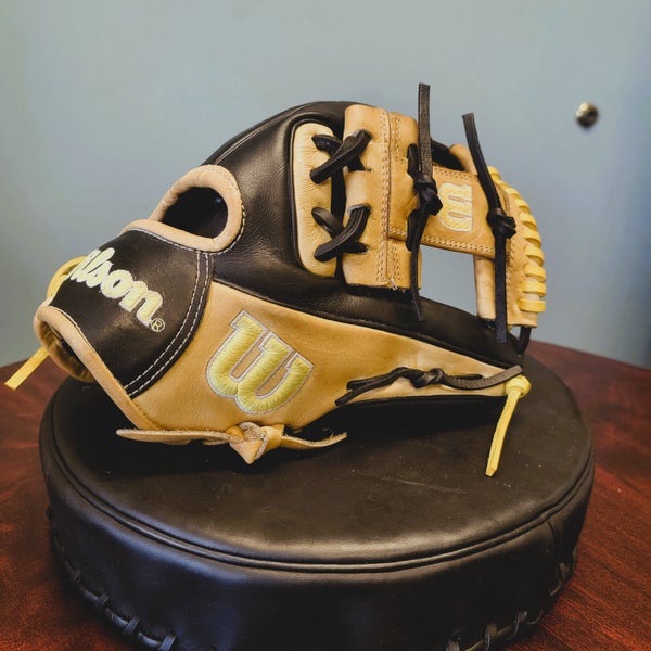 Infield RH Wilson A2000 1786 Baseball Glove 11.5" (Used)