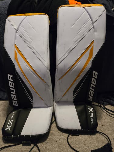Small 2023 Bauer Goalie Leg Pads (Used)