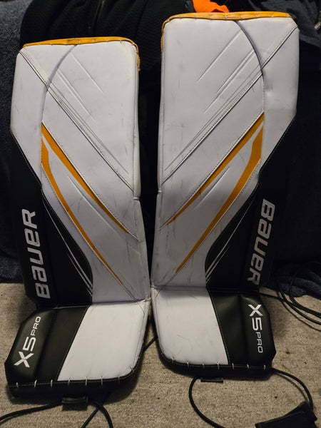 Small 2023 Bauer Goalie Leg Pads (Used)