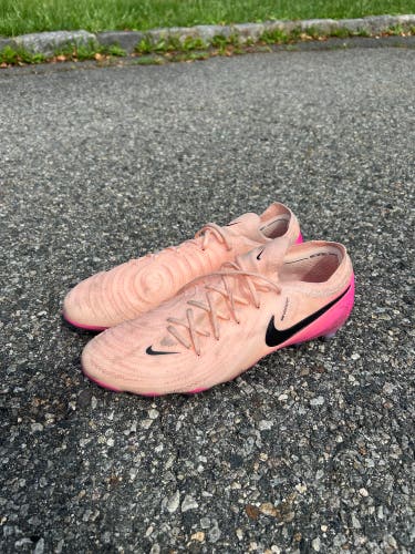 Pink Men's Size M 10.5 (W 11.5) Nike Phantom GX AG Cleats Cleats (Used)