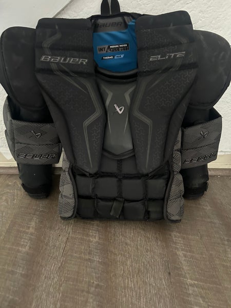 Medium  2023 Bauer Elite Goalie Chest Protector  (Used)
