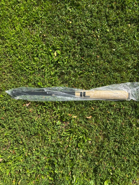 32/29 Tucci Maple 243 Wood Bat
