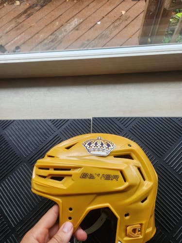 Large Bauer Re-Akt 150 Helmet (Used)
