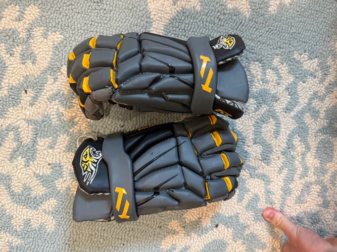 Towson True lacrosse gloves