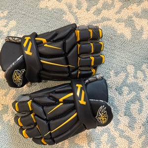 Towson True lacrosse gloves
