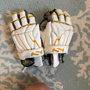 Towson True lacrosse gloves