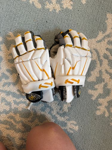 Towson True lacrosse gloves