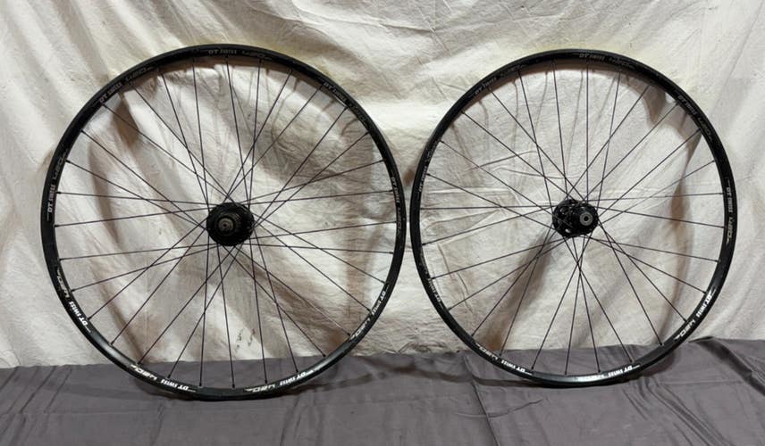DT Swiss 420 SL 32/28-Spoke Disc Brake 26" Mtn Wheelset Shimano/Specialized Hubs