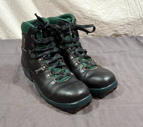 Alpina Thinsulate Insulated NNN-BC Cross Country Ski Boots EU 42 US Men's 9 GREA