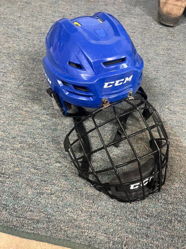 Medium CCM Helmet (Used)