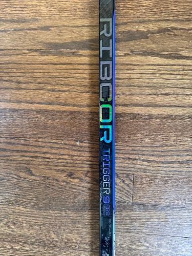Senior CCM RibCor Trigger 9 Pro Right Handed Hockey Stick P29 (New)