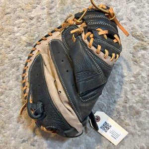 Black Rawlings Renegade RH Catcher's Baseball Glove 31.5"