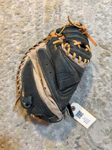 Black Rawlings Renegade RH Catcher's Baseball Glove 31.5"