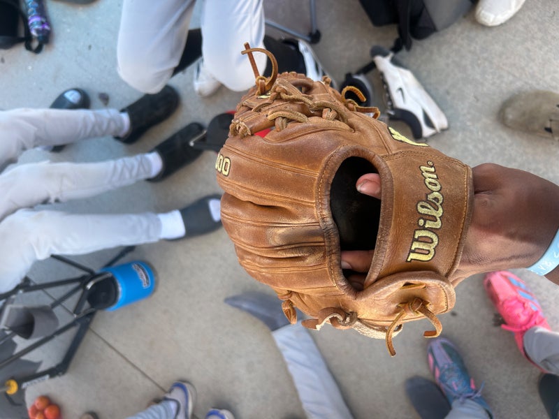 2020 Wilson RH Infield A2000 Baseball Glove 11.5" (Used)