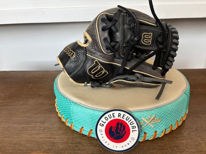 Wilson RH Infield A1000 Baseball Glove 11.5" (Used)