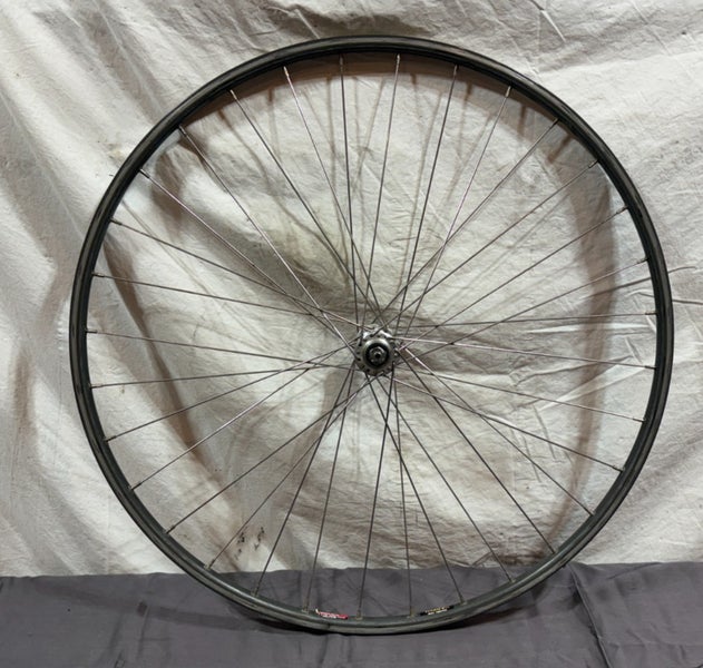 Vintage Trek Matrix Titan II 32-Spoke Gray Aluminum 700C Front Wheel Sealed Hub