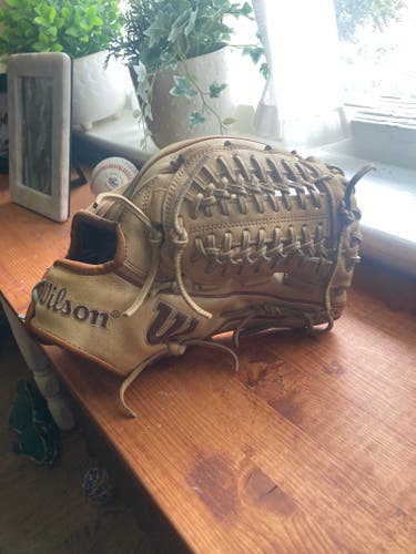 Wilson RH A2K Baseball Glove 11.75"