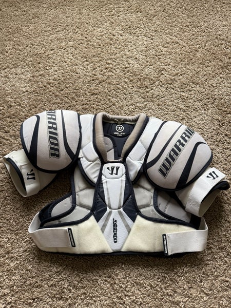 Warrior Bully Hockey Shoulder Pads