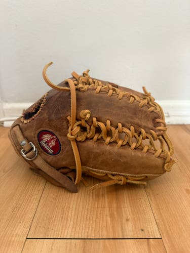 Nokona amg1275T baseball glove *new laces*