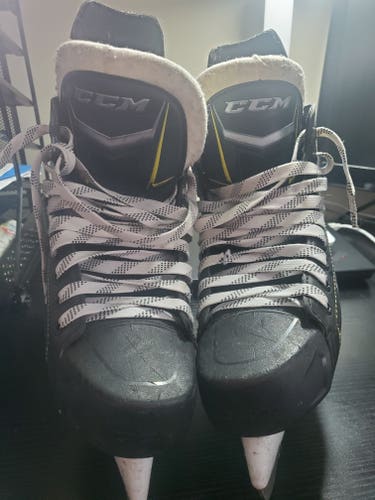 CCM Tacks 9060 Hockey Skates Size 5