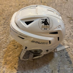 White Small Bauer Re-Akt 150 Helmet (Used)