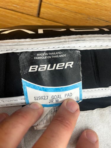 Medium Bauer Vapor X2.7 Goalie Leg Pads (Used)