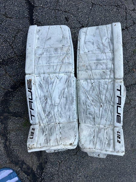 34"  True L12.2 Goalie Leg Pads  (Used)