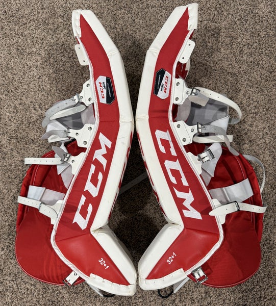 32" CCM Extreme Flex 500 Goalie Senior Leg Pads 32+1 (Used)