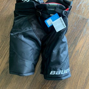 Senior Medium Bauer Vapor Hyperlite Hockey Pants (New)