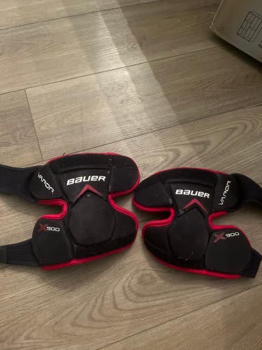 Bauer Hocker Knee Pads