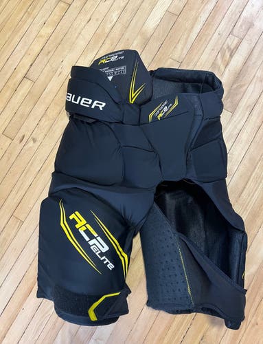 Medium Bauer (Used) Supreme ACP Elite Girdle