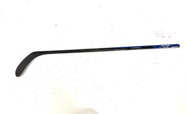 Used Bauer VAPOR HYPERLITE Senior One Pce Right Grip 77 Flex 11860-S000294048