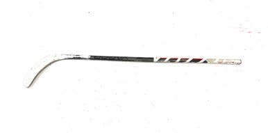 Used Bauer VAPOR HYPERLITE Junior One Pce Right Grip 40 Flex 11860-S000294049