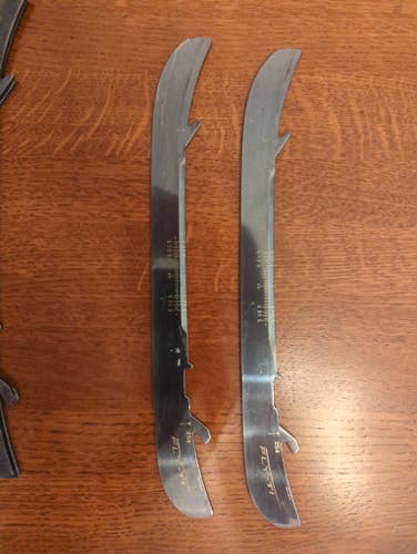 Bauer Fly-Ti 254 mm (Used)